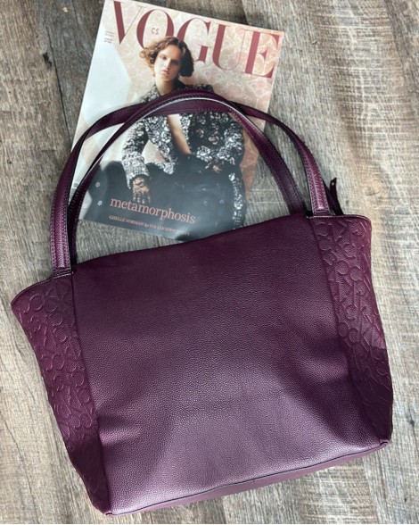 Kabelka dámská Calvin Klein Mish4 medium tote fialová